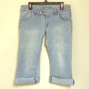 FINAL SALE!!! Rue 21 capris.